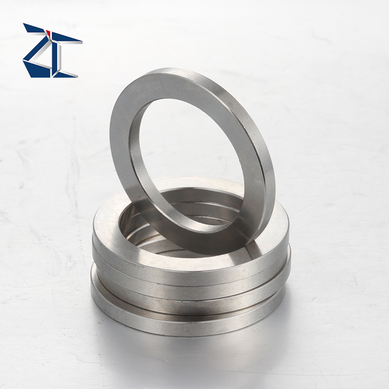 โรงงานที่กำหนดเองยึดแหวนวงแหวนภายนอกและภายในวงแหวน Seeger แหวน Din471 Din472 เหล็กวงแหวน 12 มม.