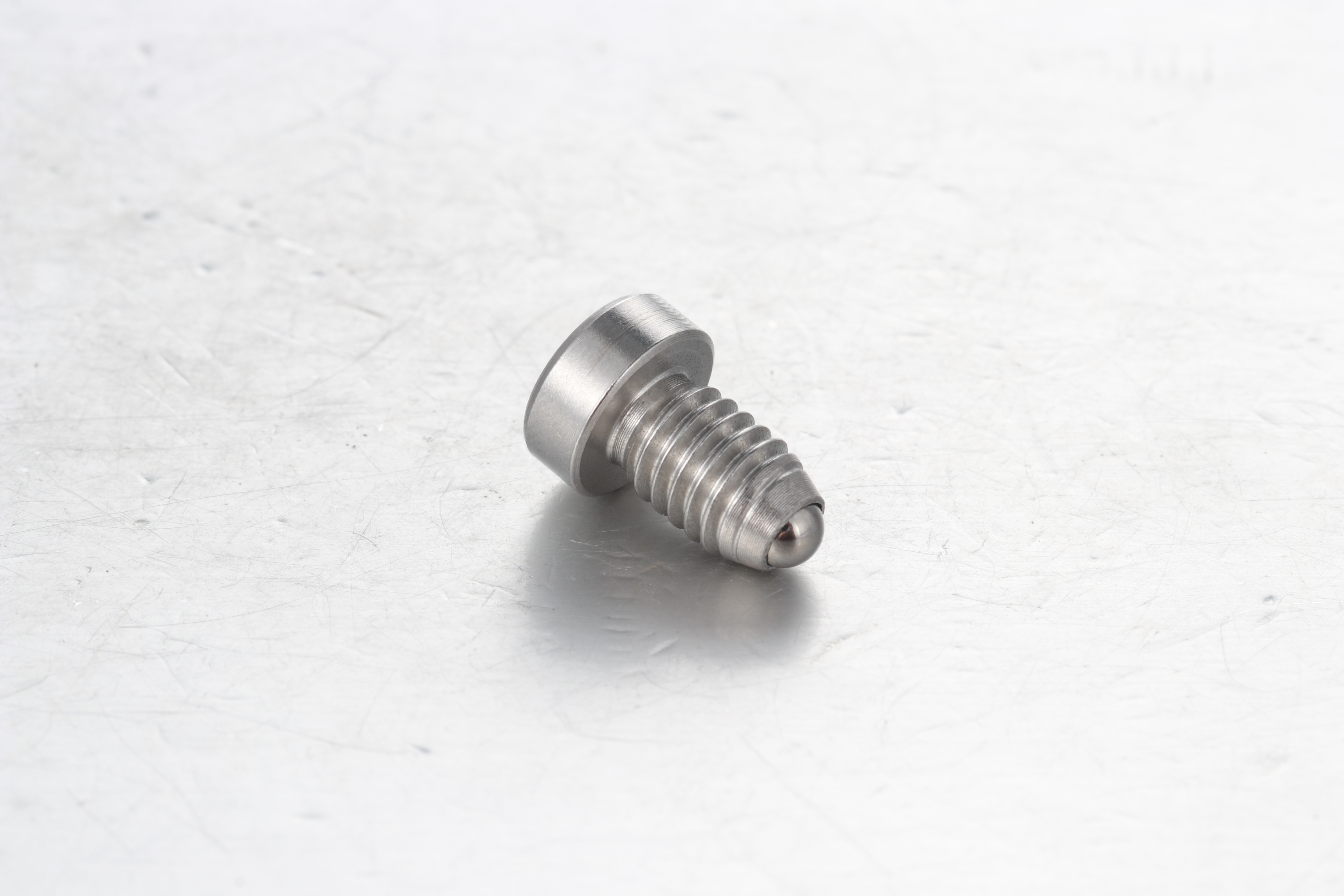 ลูกดันสปริงที่มีปลายลูกกลมและหัวซ็อกเก็ตหกเหลี่ยม เหล็กกล้าหรือเหล็กกล้าไร้สนิม BPCT