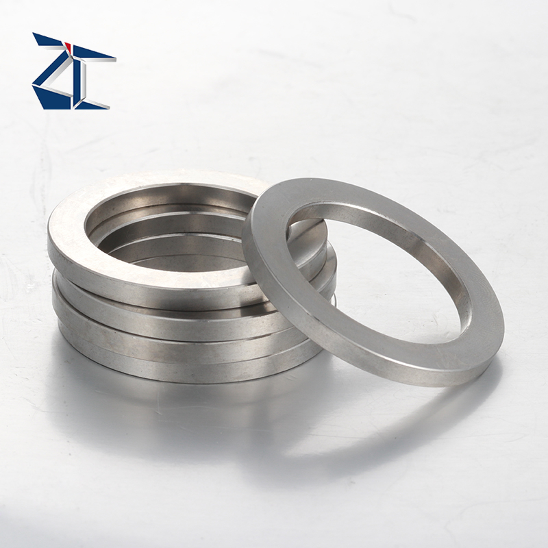 โรงงานที่กำหนดเองยึดแหวนวงแหวนภายนอกและภายในวงแหวน Seeger แหวน Din471 Din472 เหล็กวงแหวน 12 มม.