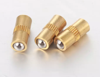 อะไรคือความแตกต่างระหว่างสปริงลูกสูบและลูกสูบบอล?